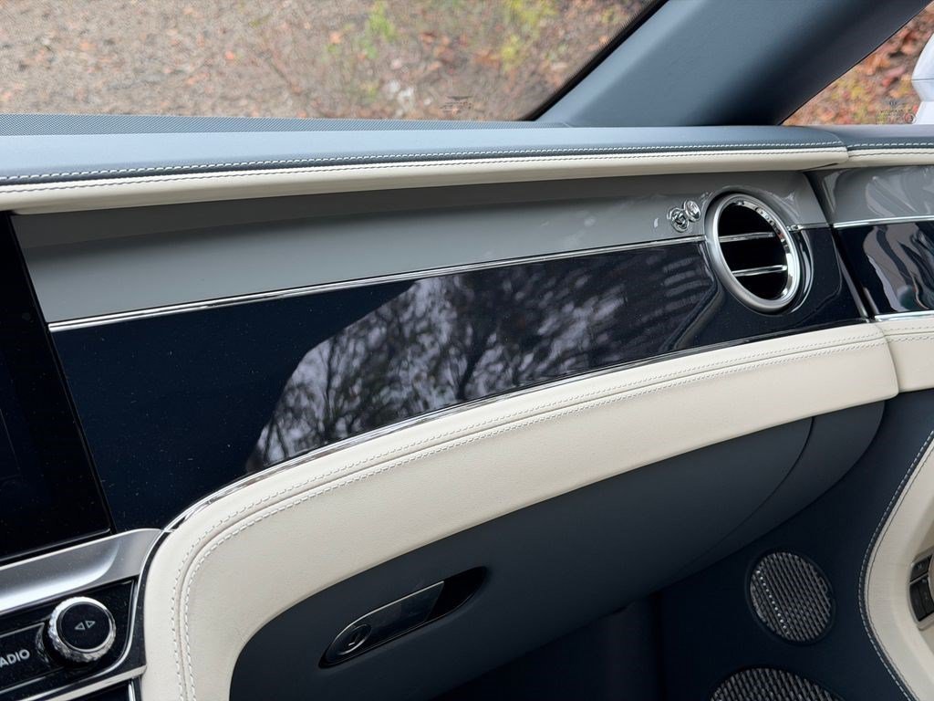 2026 Bentley Continental GTC - Photo 33