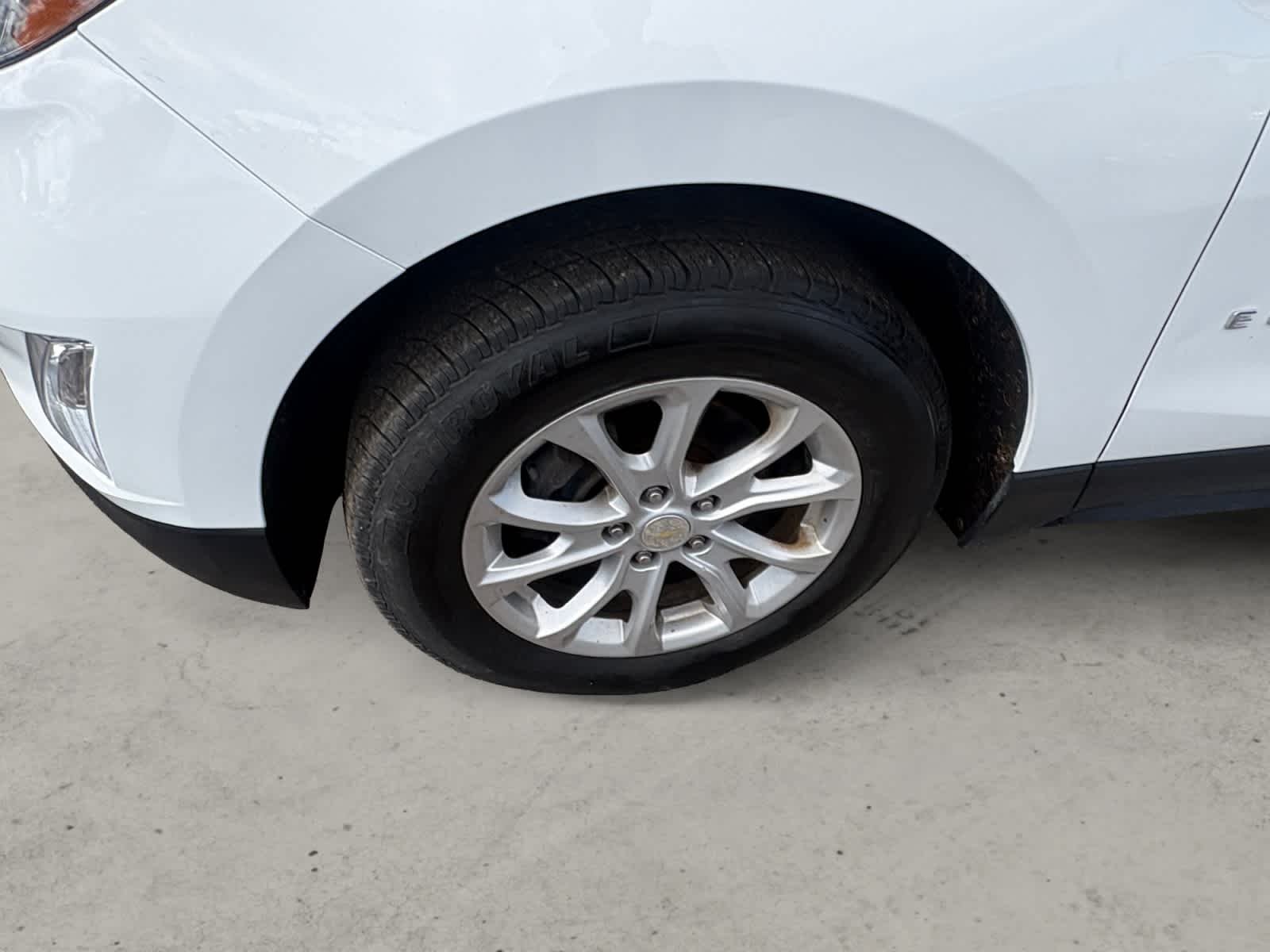 Used 2019 Summit White Chevrolet LS image 11