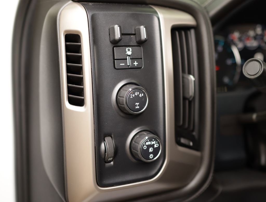 Used 2019 SUMMIT WHITE GMC Denali image 10
