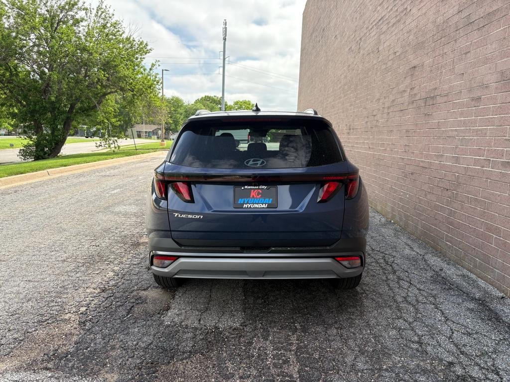 New 2026 Atlantis Blue Hyundai SEL FWD image 4