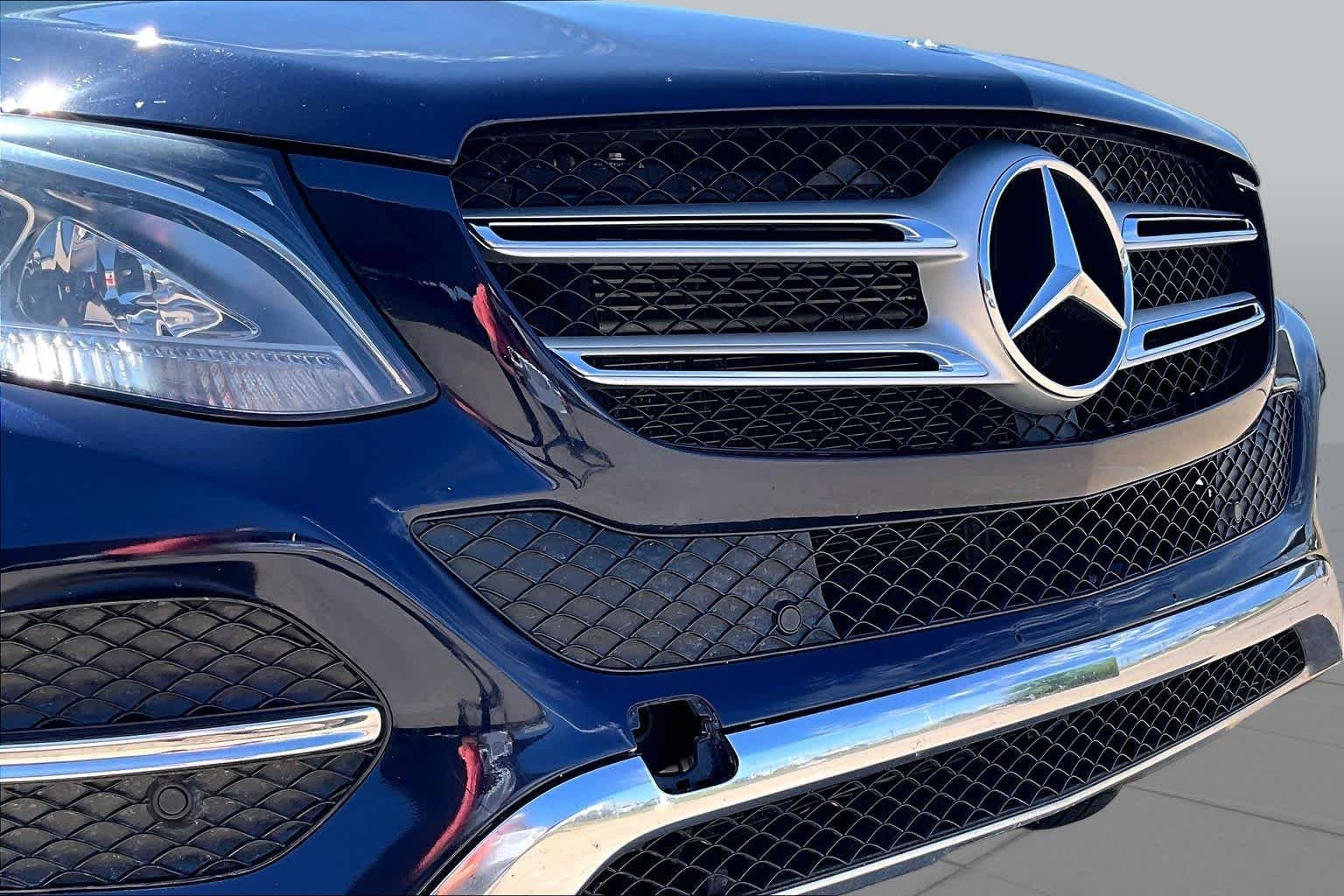 Used 2017 Lunar Blue Metallic Mercedes-Benz GLE 350 image 29