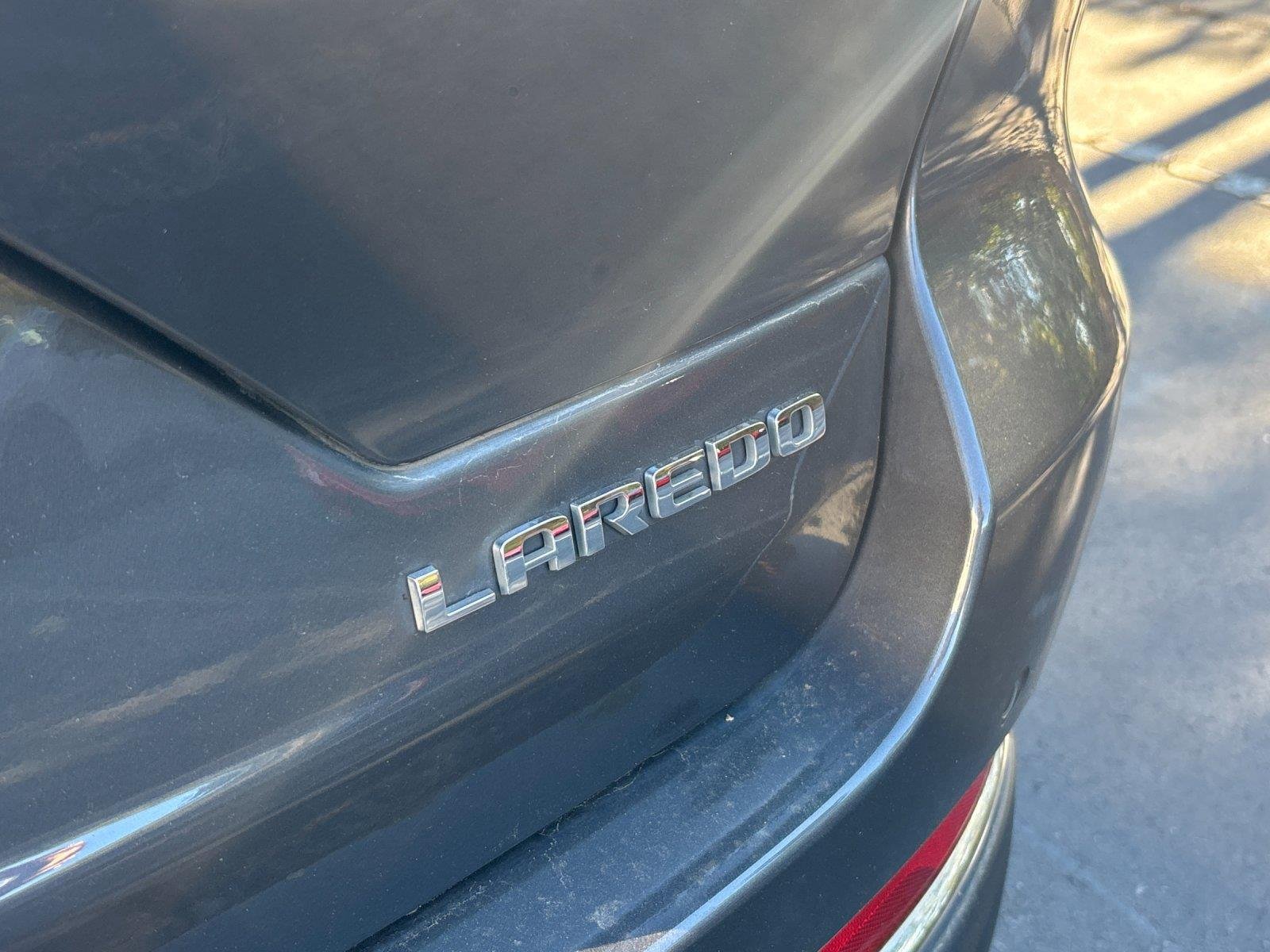 Used 2023 Baltic Gray Metallic Clearcoat Jeep Laredo image 10