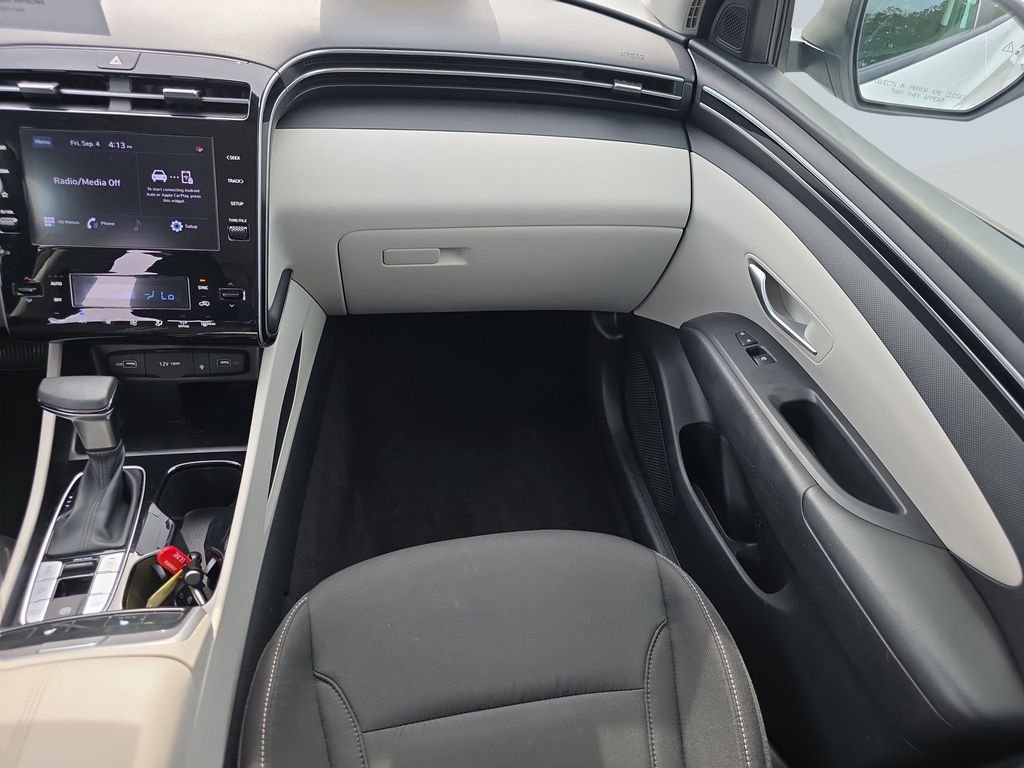 Used 2024 White Pearl Hyundai SEL image 16