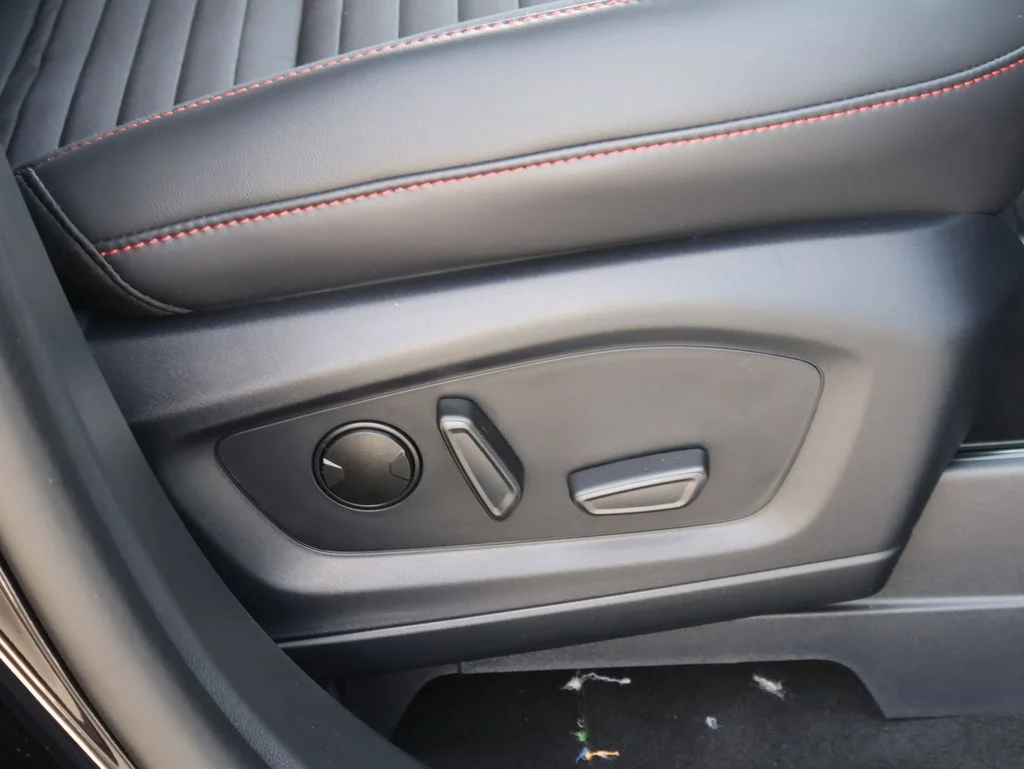 New 2026 Agate Black Metallic Ford ST-Line image 11