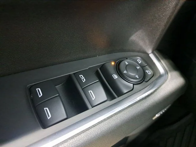Used 2023 Red Chevrolet RST image 21