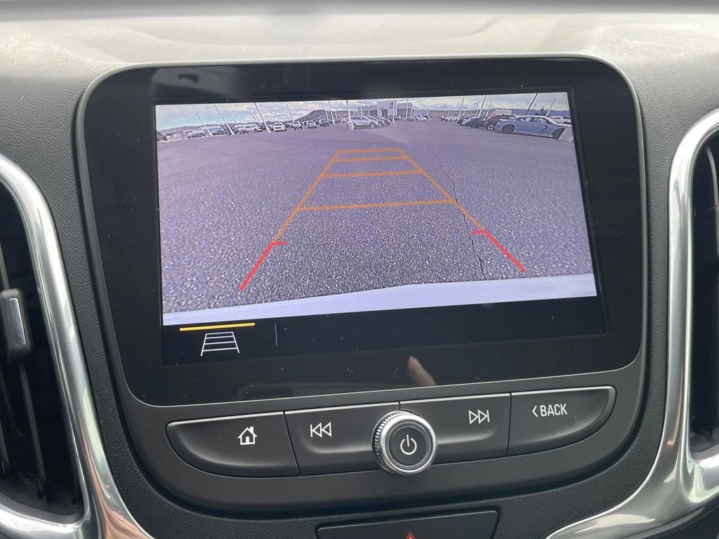 Used 2019 Summit White Chevrolet Premier image 21