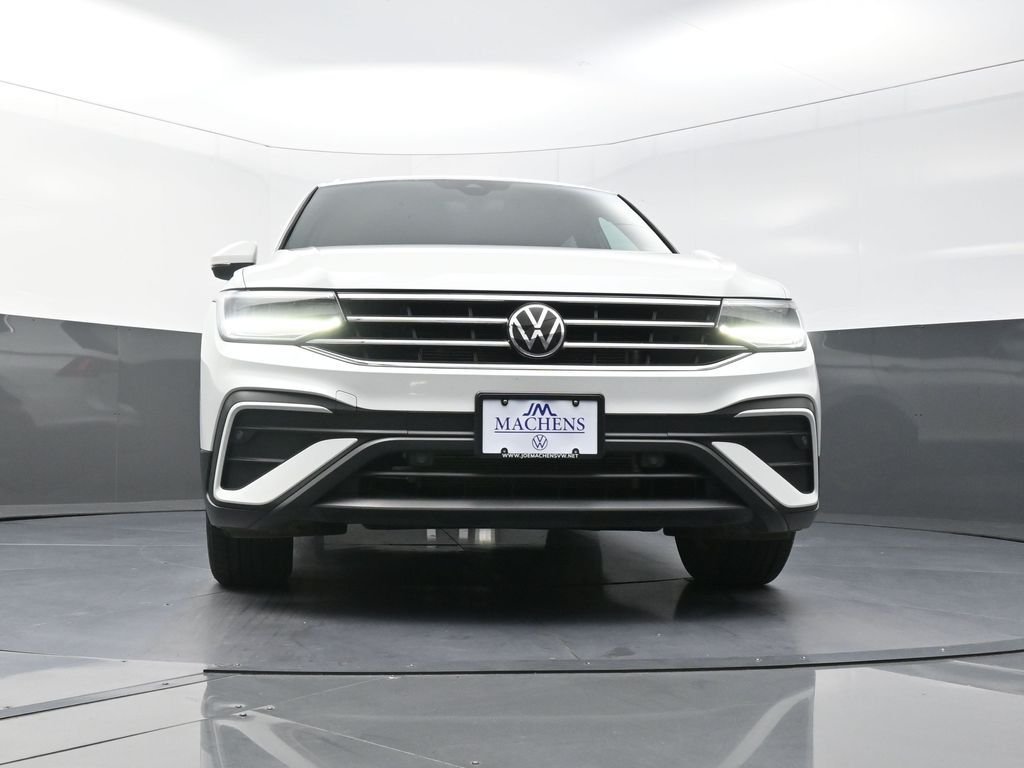 Used 2023 White Volkswagen 2.0T SE image 24