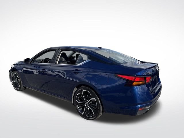 2024 Nissan Altima 2.5 SR photo 3