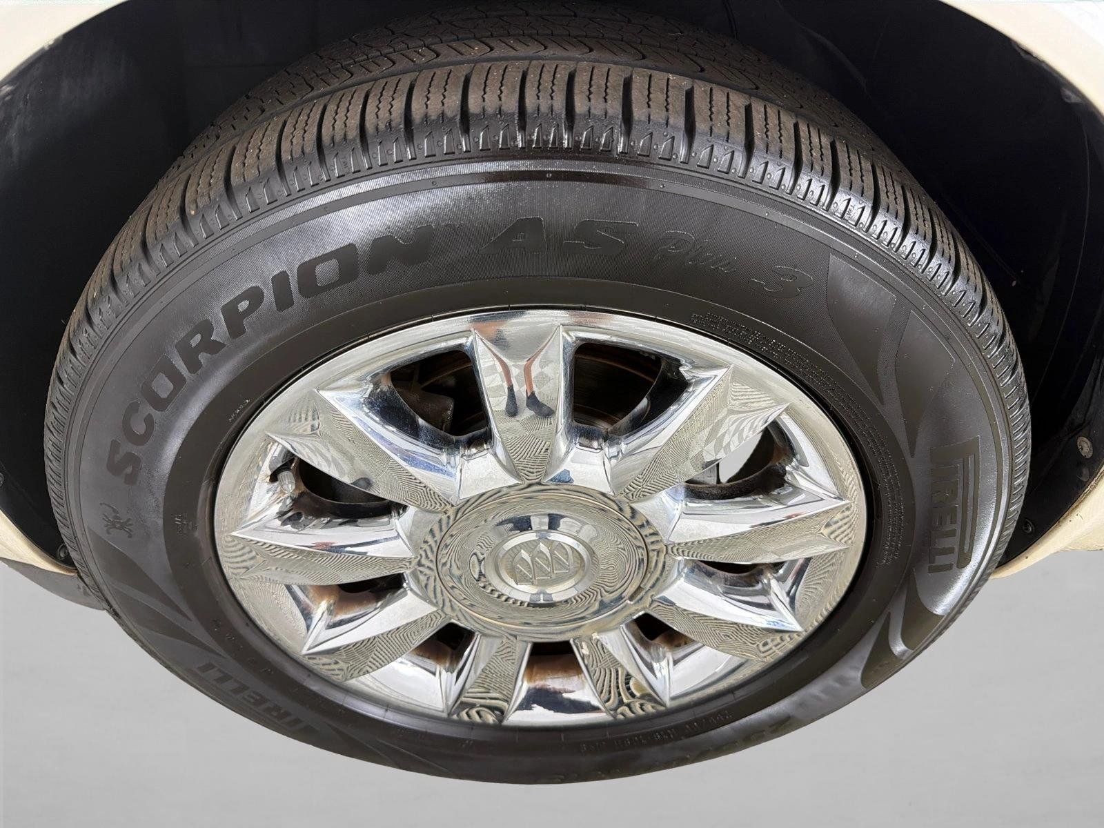 Used 2014 White Diamond Tricoat Buick Premium image 13