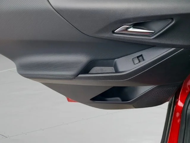 2027 Chevrolet Equinox LT - Photo 17