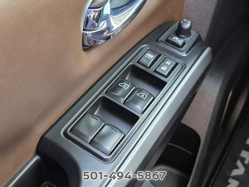 Used 2017 Magnetic Black NISSAN PLATINUM RESERVE image 29