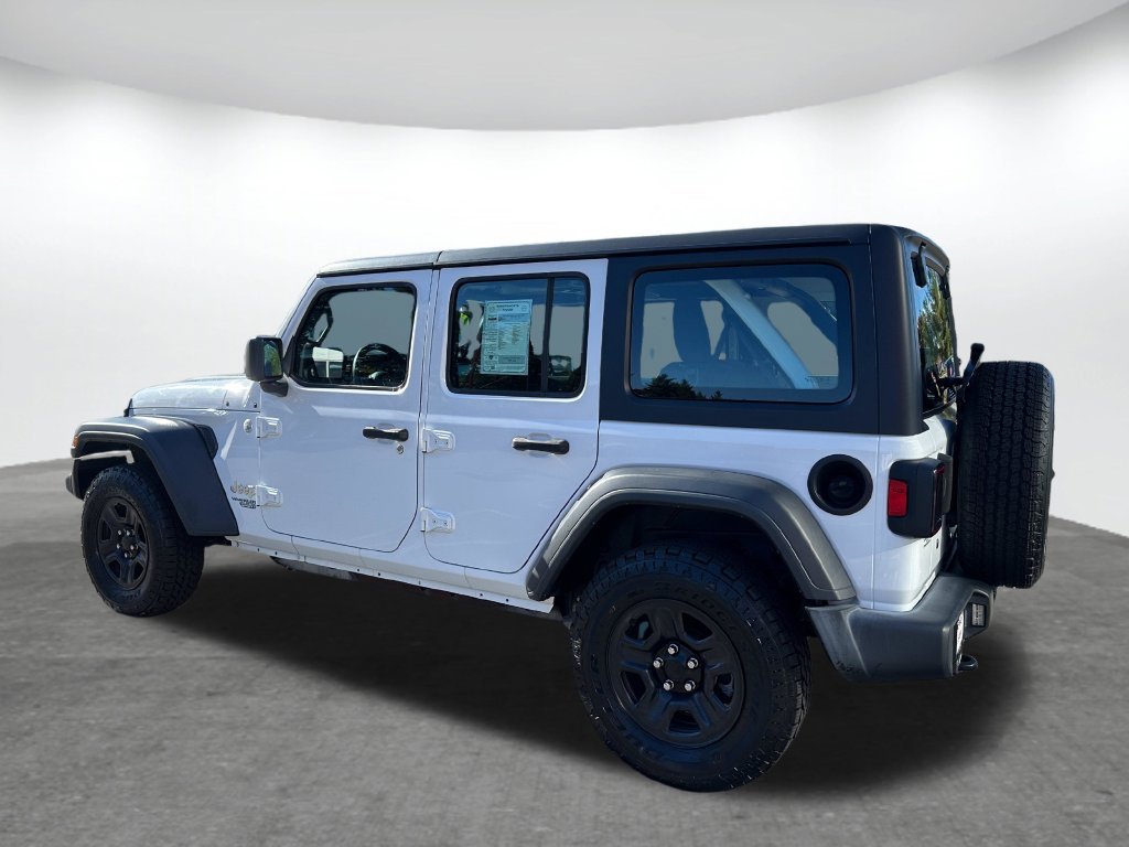 Used 2018 White Jeep Unlimited Sport image 9
