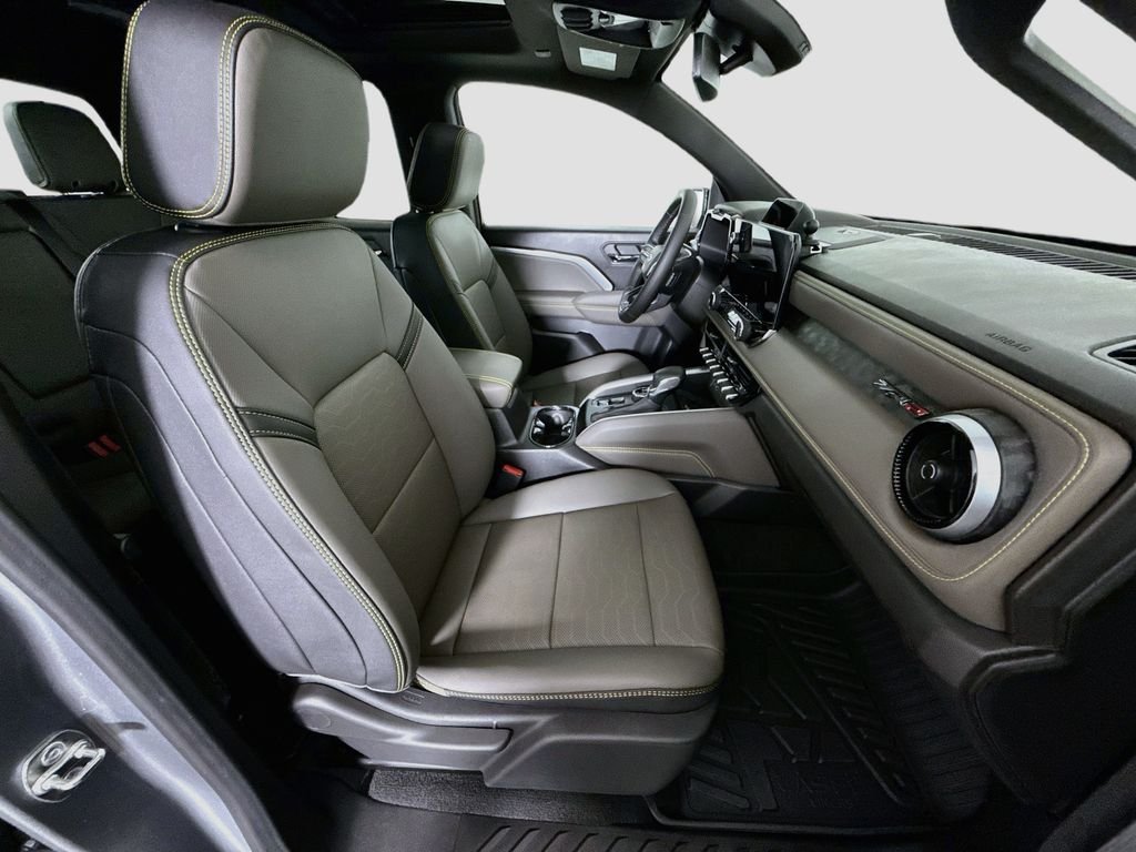 Used 2025 Sterling Gray Metallic Chevrolet ZR2 image 27