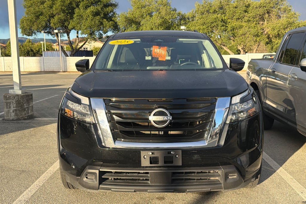 Used 2025 Super Black Nissan SV image 2