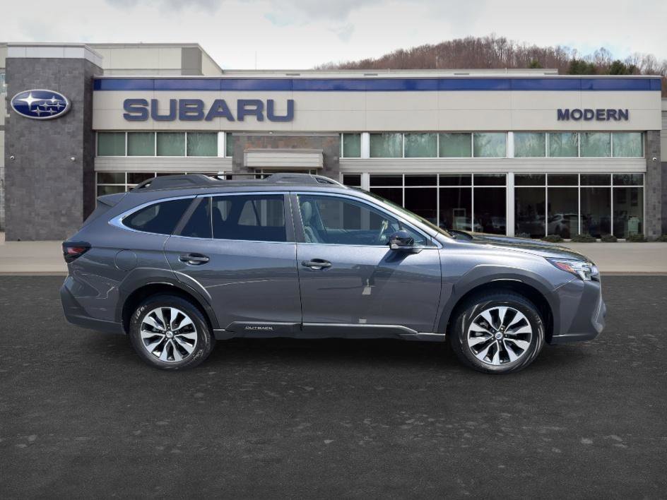 Used 2025 Magnetite Gray Metallic Subaru Limited image 4