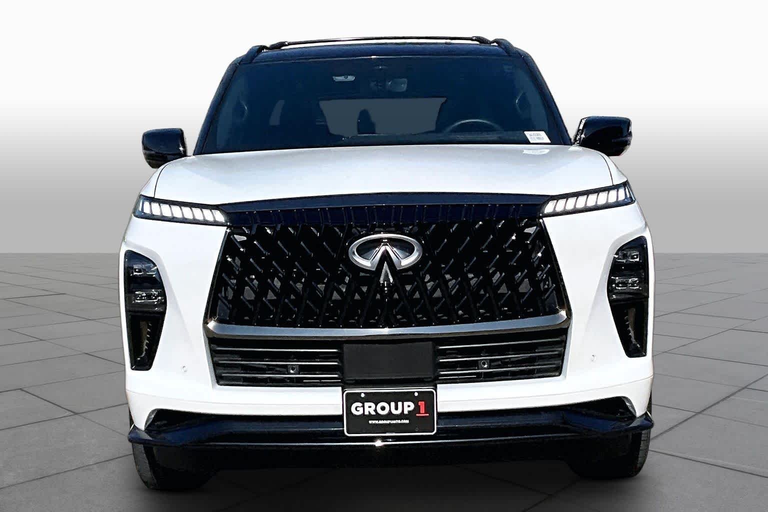 Used 2026 Radiant White/Black Obsidian INFINITI SPORT image 4