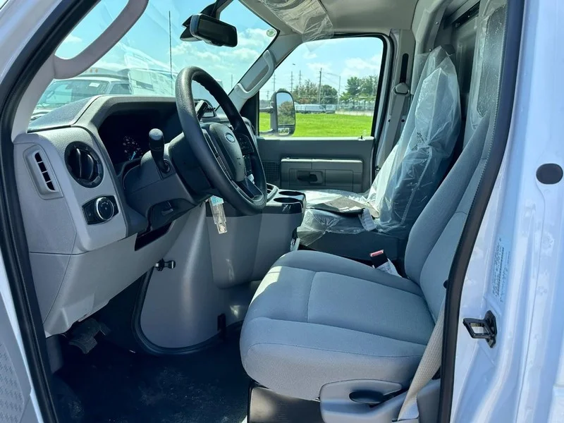 New 2026 Oxford White Ford E-350 SRW High Roof image 9