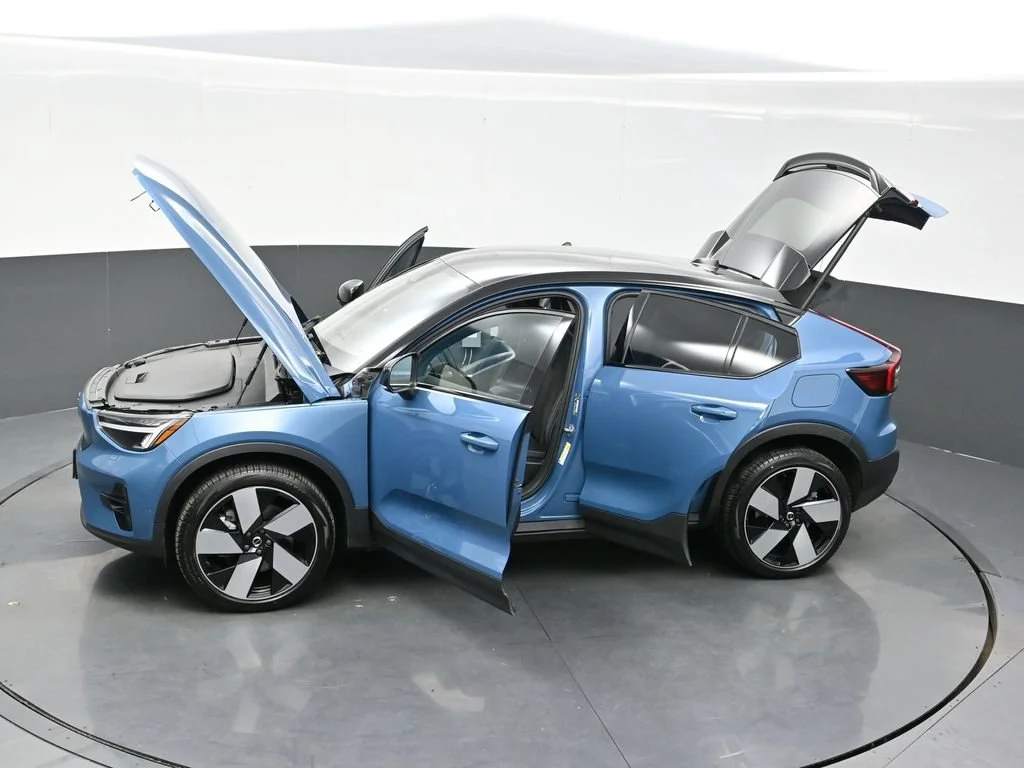 Certified Used 2022 Blue Volvo Ultimate image 34
