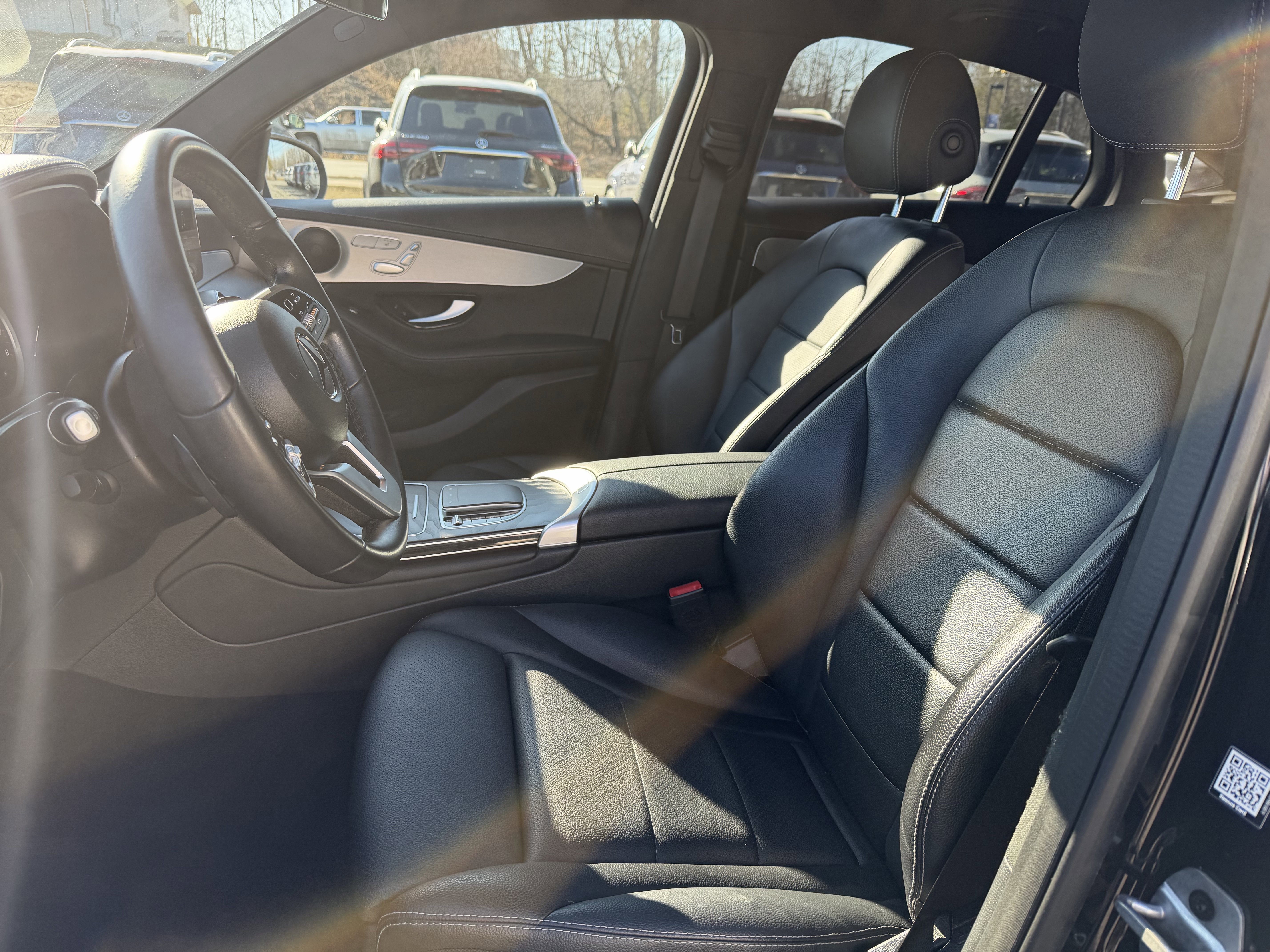 Used 2022 Black Mercedes-Benz GLC 300 image 8