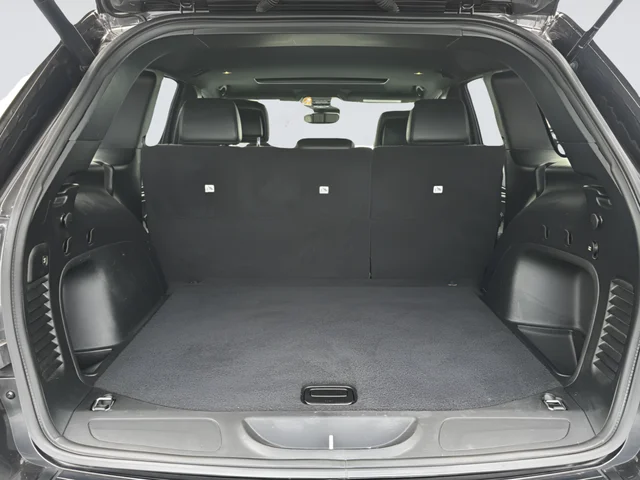 Used 2021 Gray Jeep Limited image 30