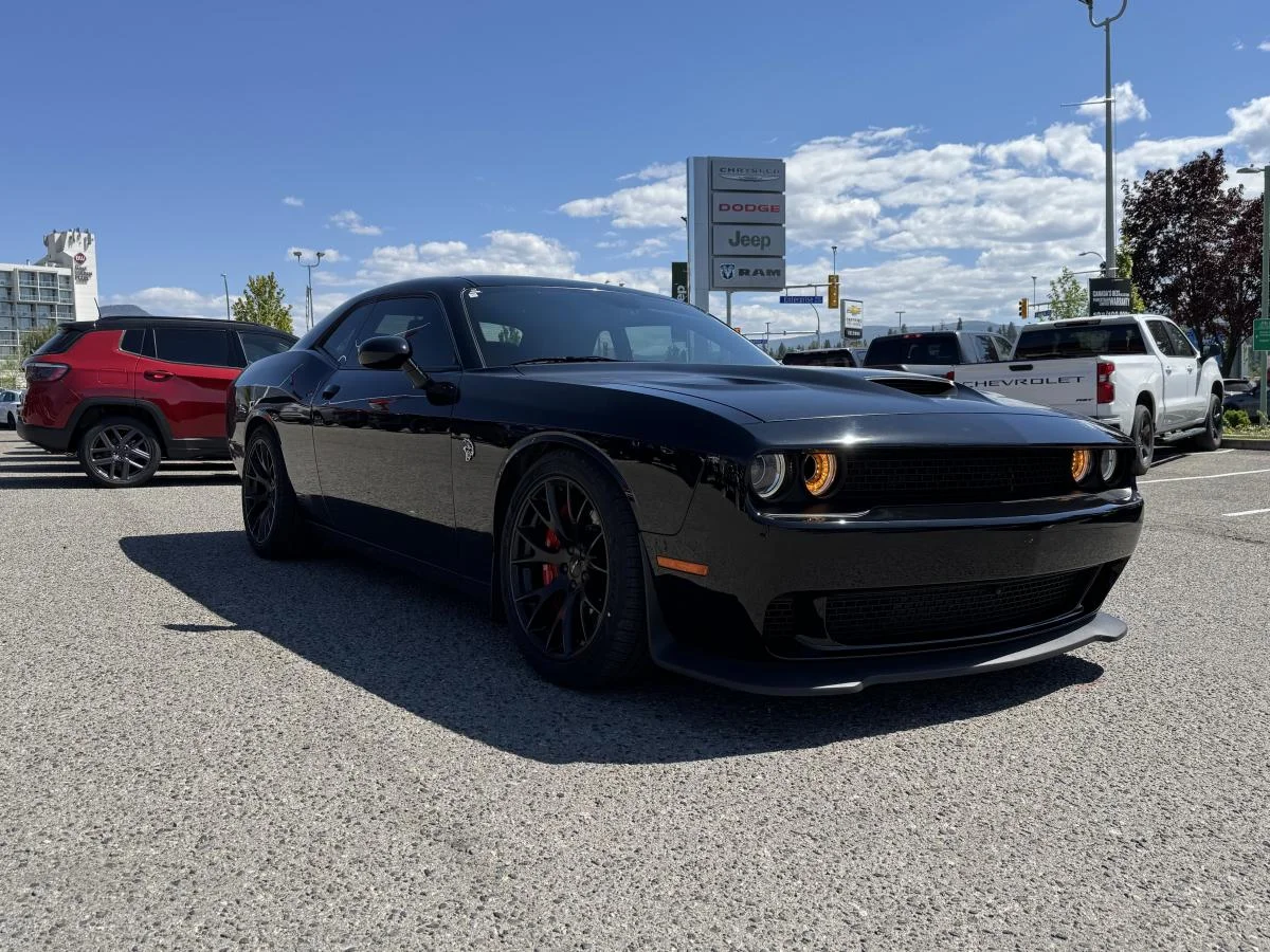 Used 2015 Black Dodge Srt Hellcat image 4
