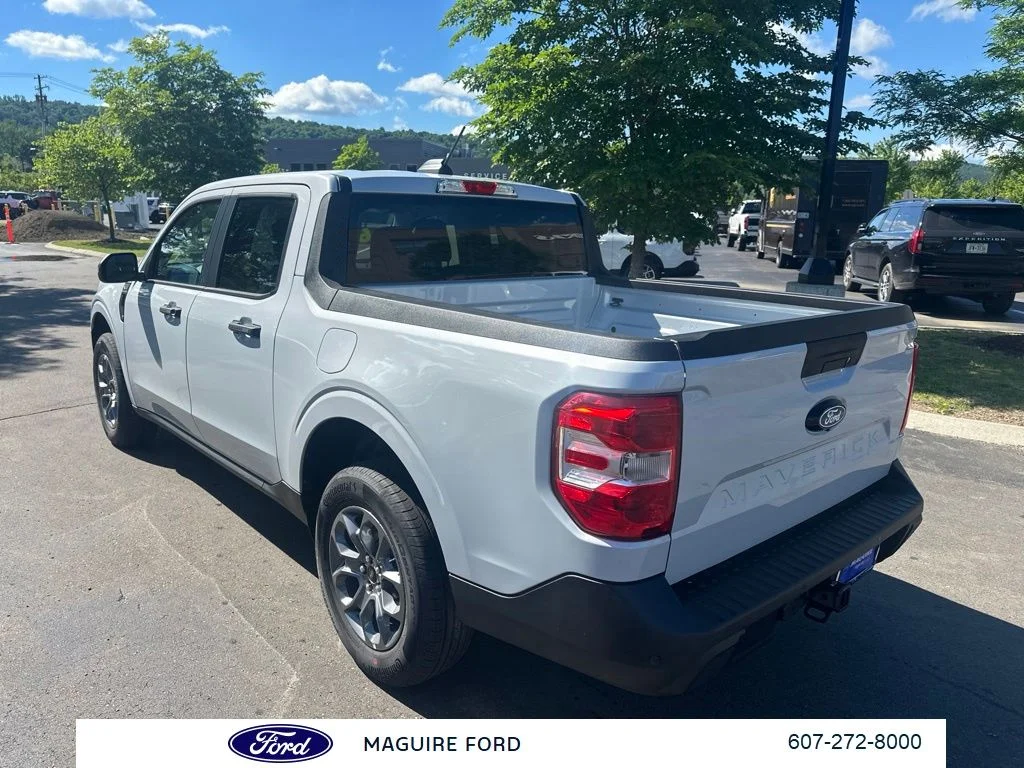 New 2026 White Metallic Ford XLT image 6