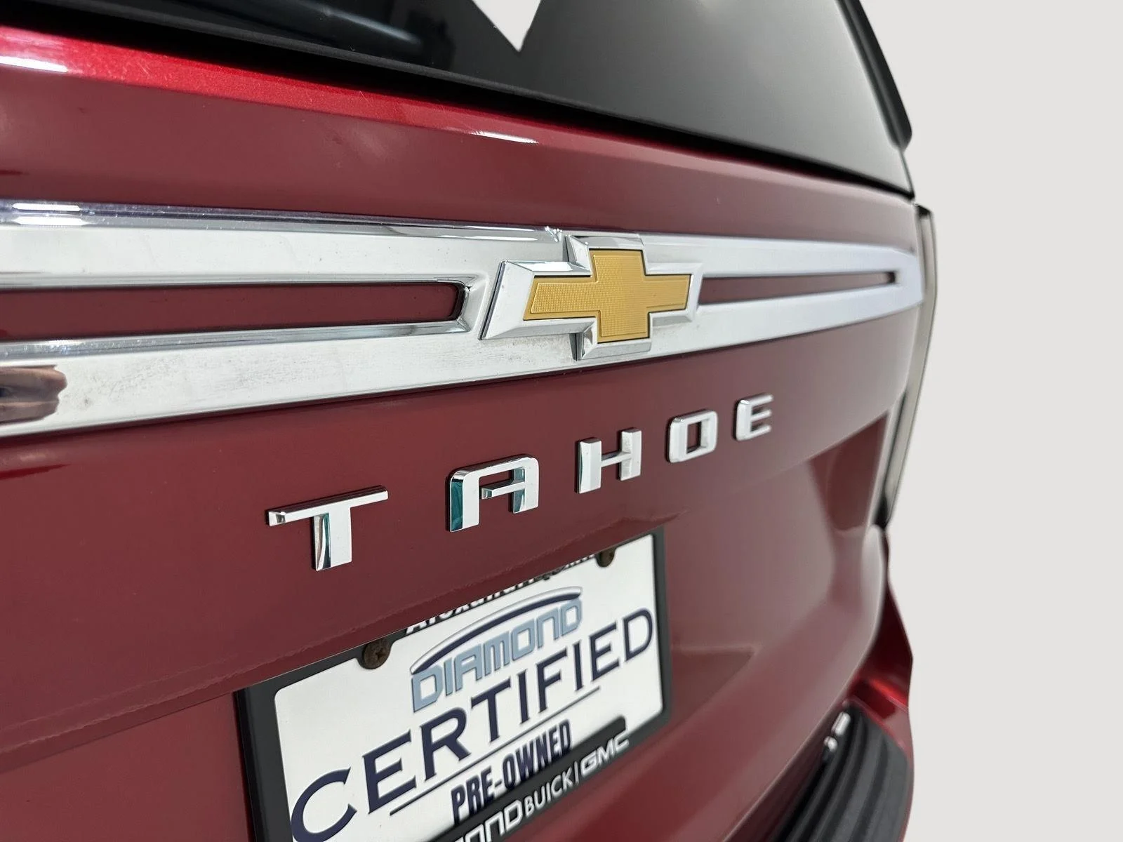 Used 2023 Radiant Red Tintcoat Chevrolet LT image 31