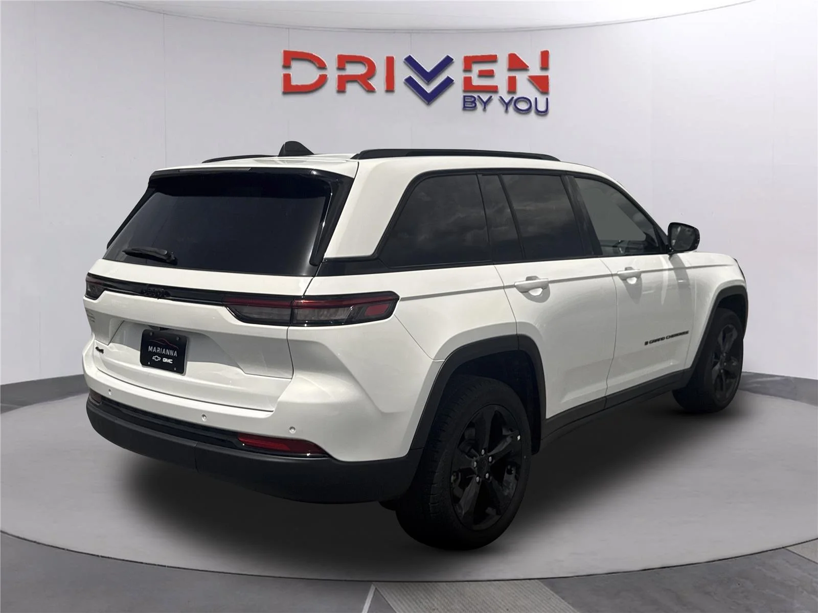 Used 2023 Bright White Clearcoat Jeep Altitude image 4