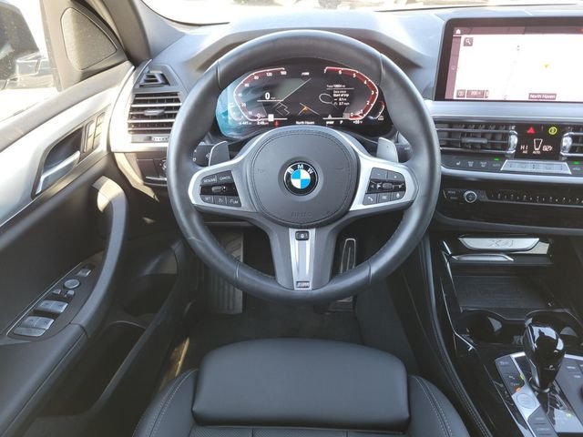 Used 2025 Gray BMW xDrive30i image 14