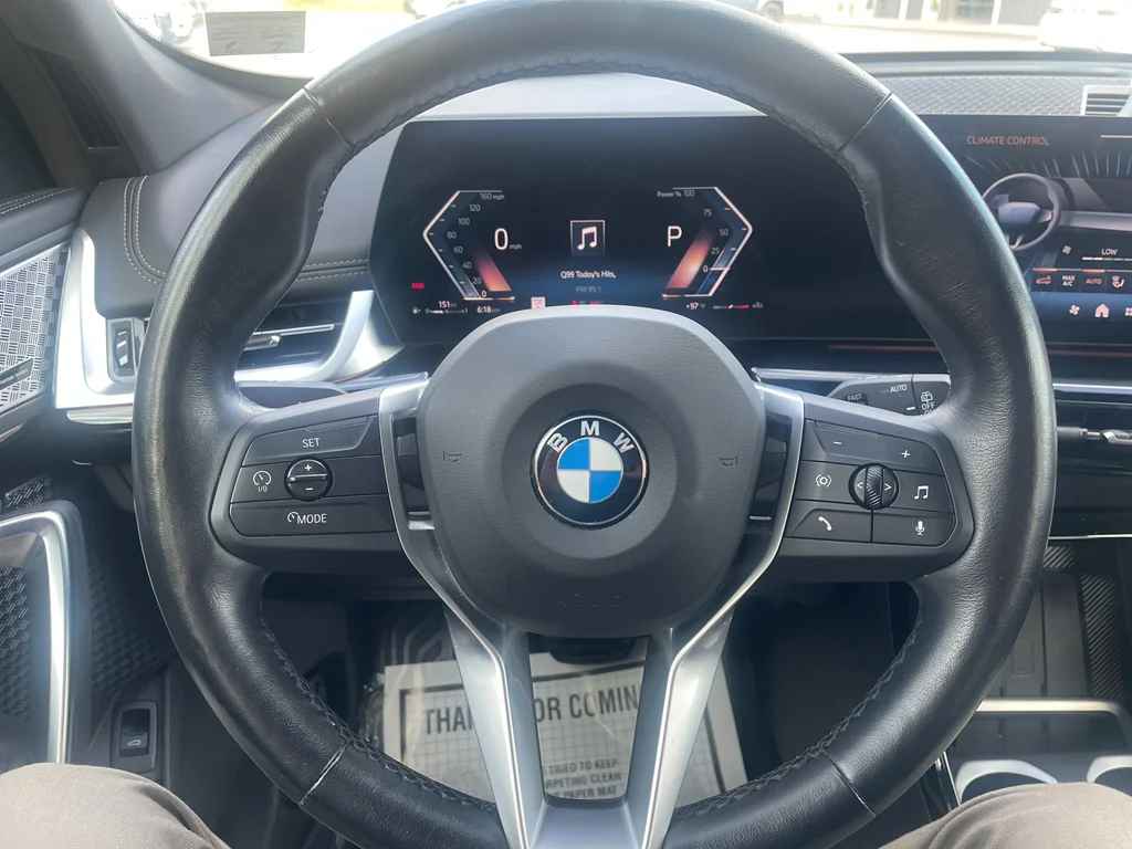 Used 2024 Cape York Green Metallic BMW xDrive28i image 19