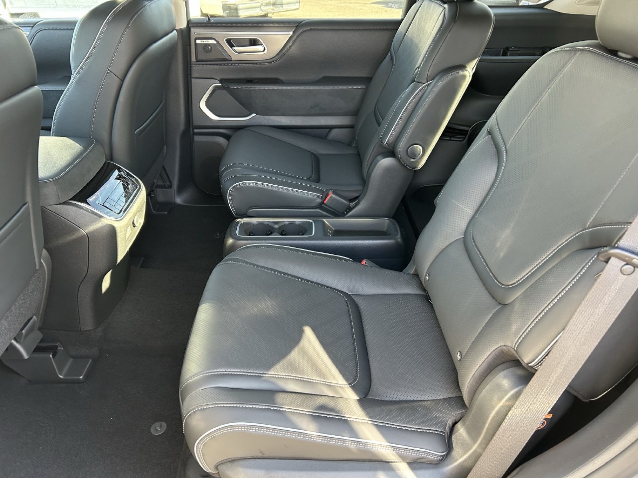 2026 INFINITI QX80 Luxe - Photo 14