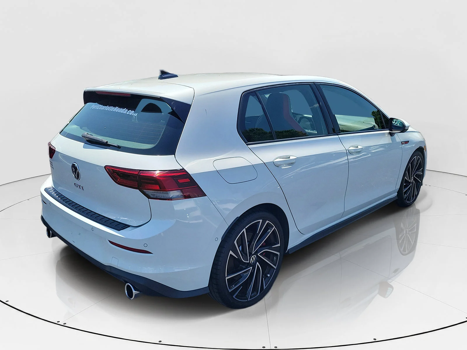 Used 2023 White Volkswagen Autobahn image 32