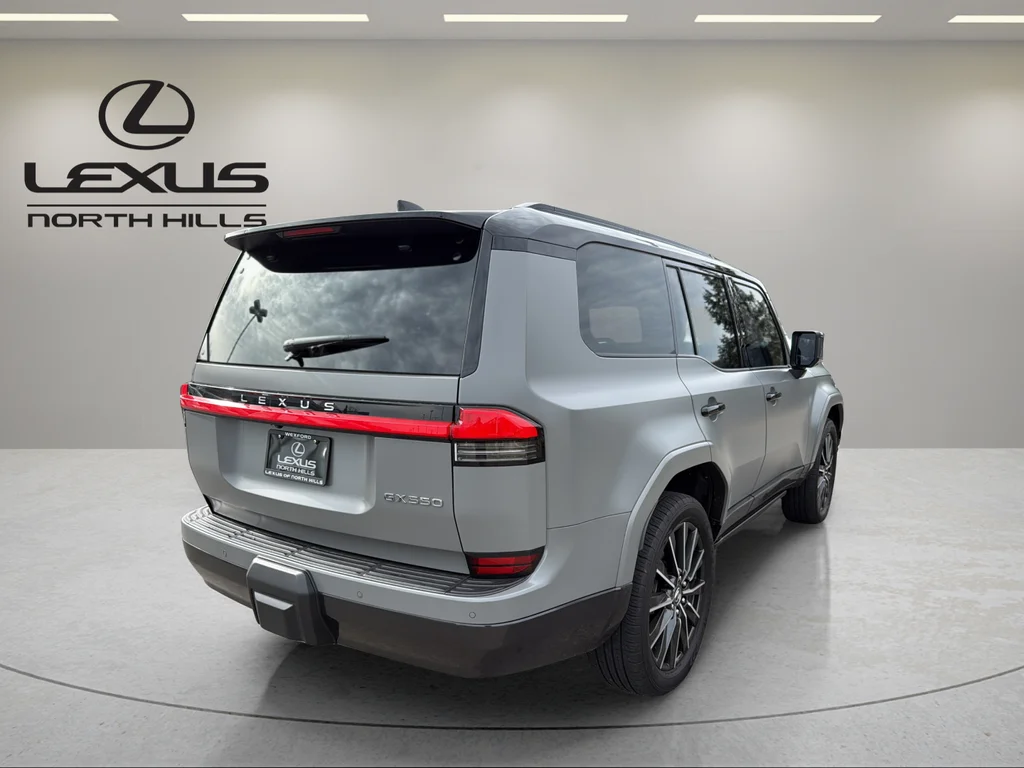 Certified Used 2024  Lexus 550 Luxury+ image 5