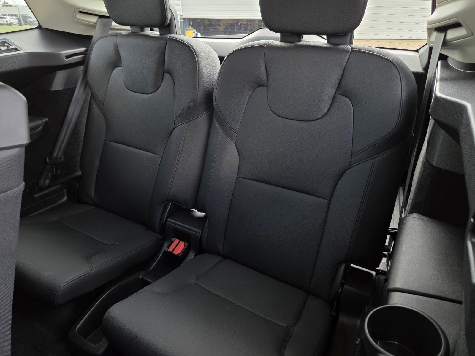 Used 2023 Bright Dusk Metallic Volvo Core image 37