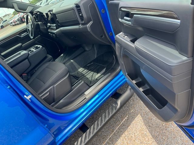 Used 2026 Riptide Blue Metallic Chevrolet RST image 21