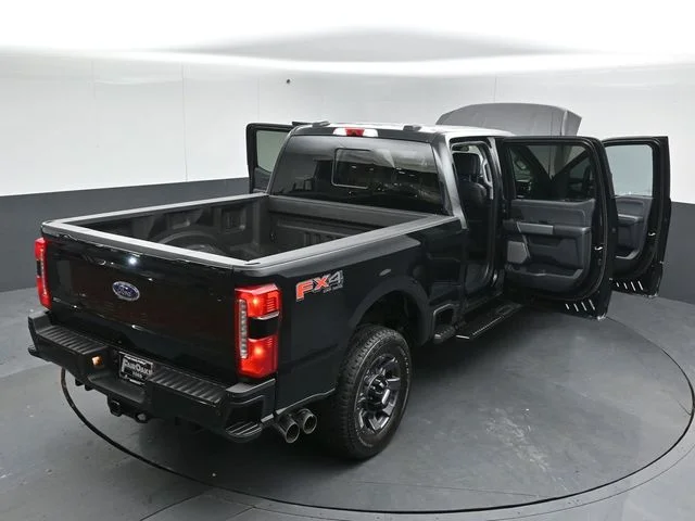 Used 2024 Agate Black Metallic Ford Lariat image 48
