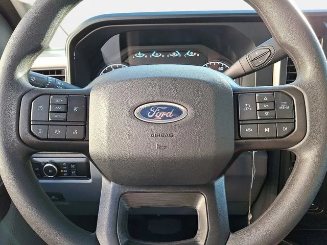 2026 Ford F-350 Super Duty XL - Photo 11