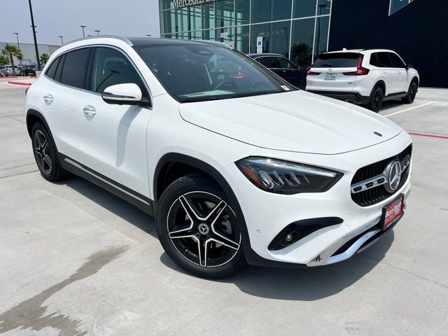 New 2026 Polar White Mercedes-Benz GLA 250 image 29