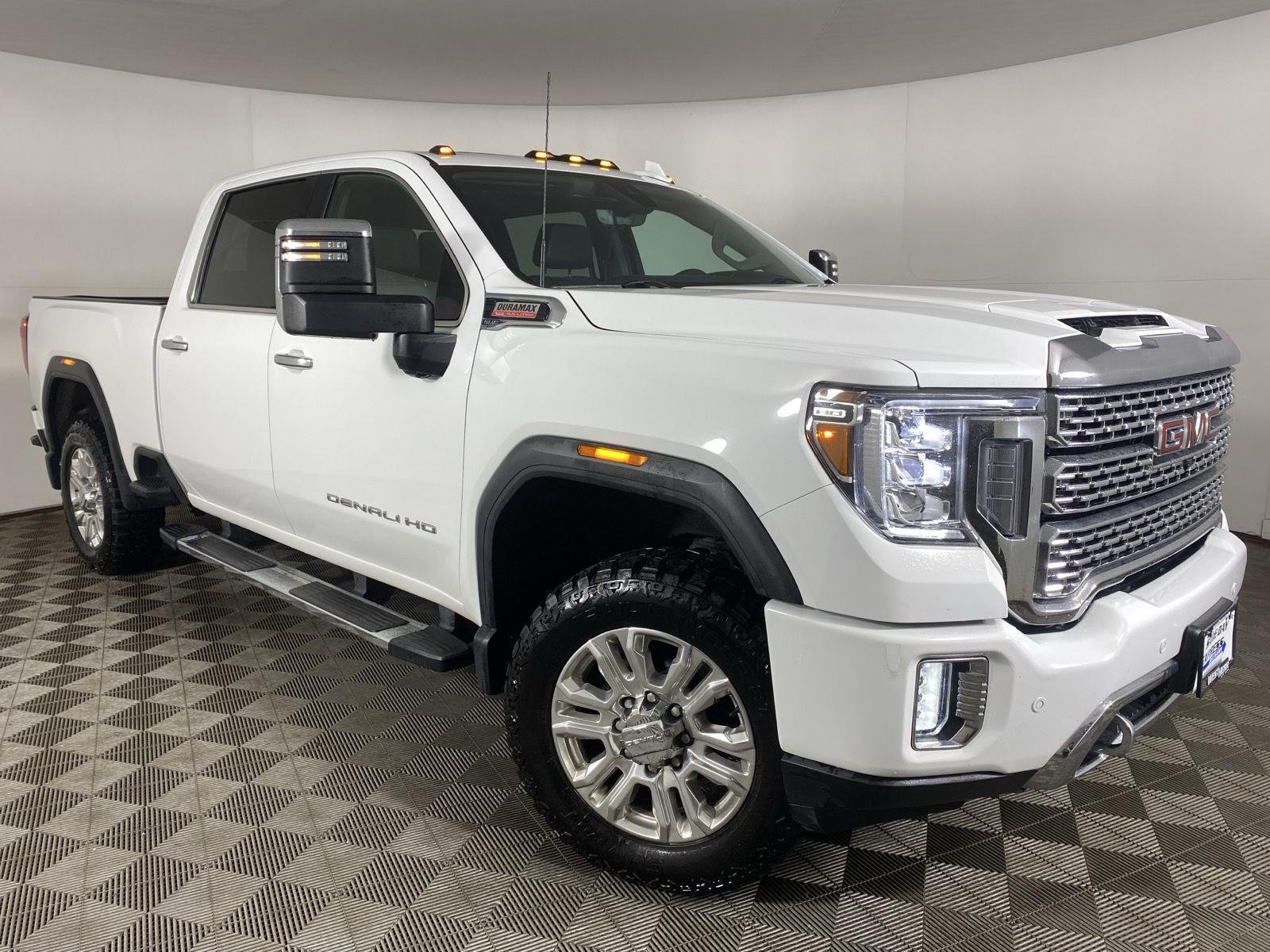 2021 GMC Sierra 4WD Crew Cab Standard Box Denali's photo