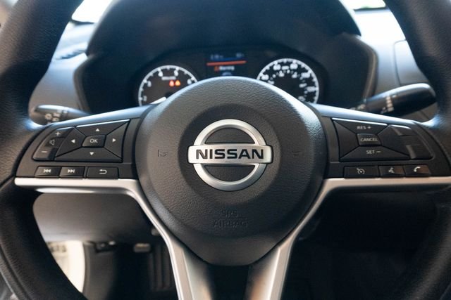 Used 2022 White Nissan 2.5 S image 18