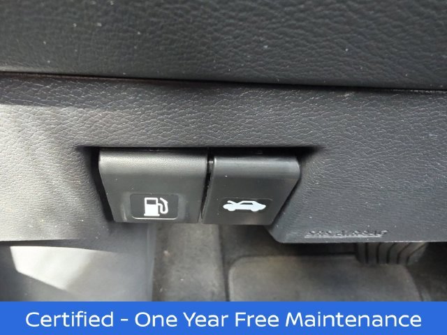 Certified Used 2025 White Nissan 1.6 SV image 30