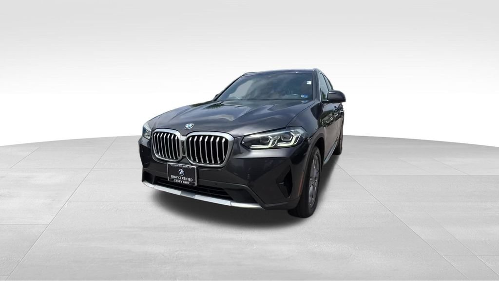Used 2024 Gray BMW xDrive30i image 22