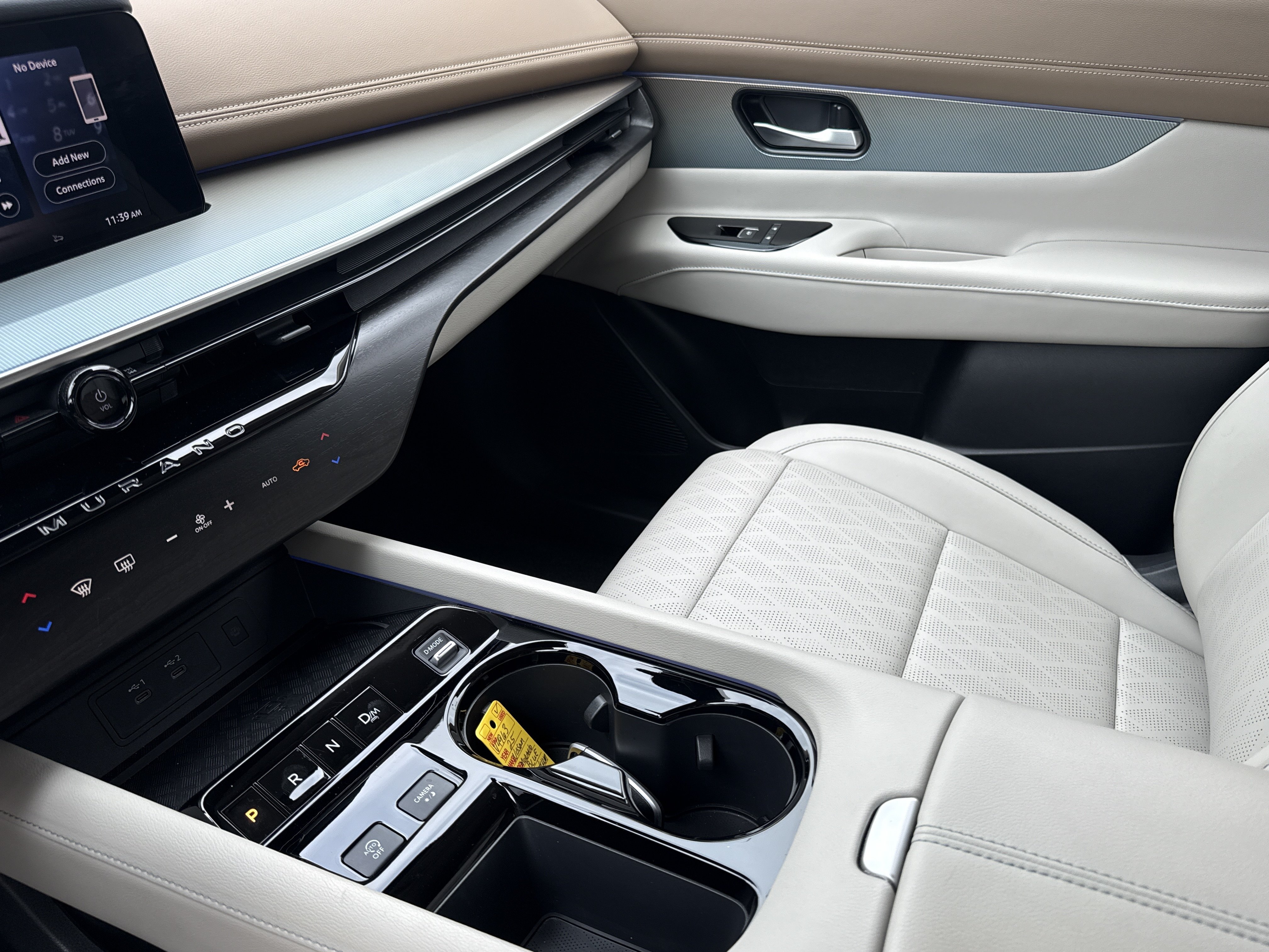 Used 2025  Nissan Platinum image 25