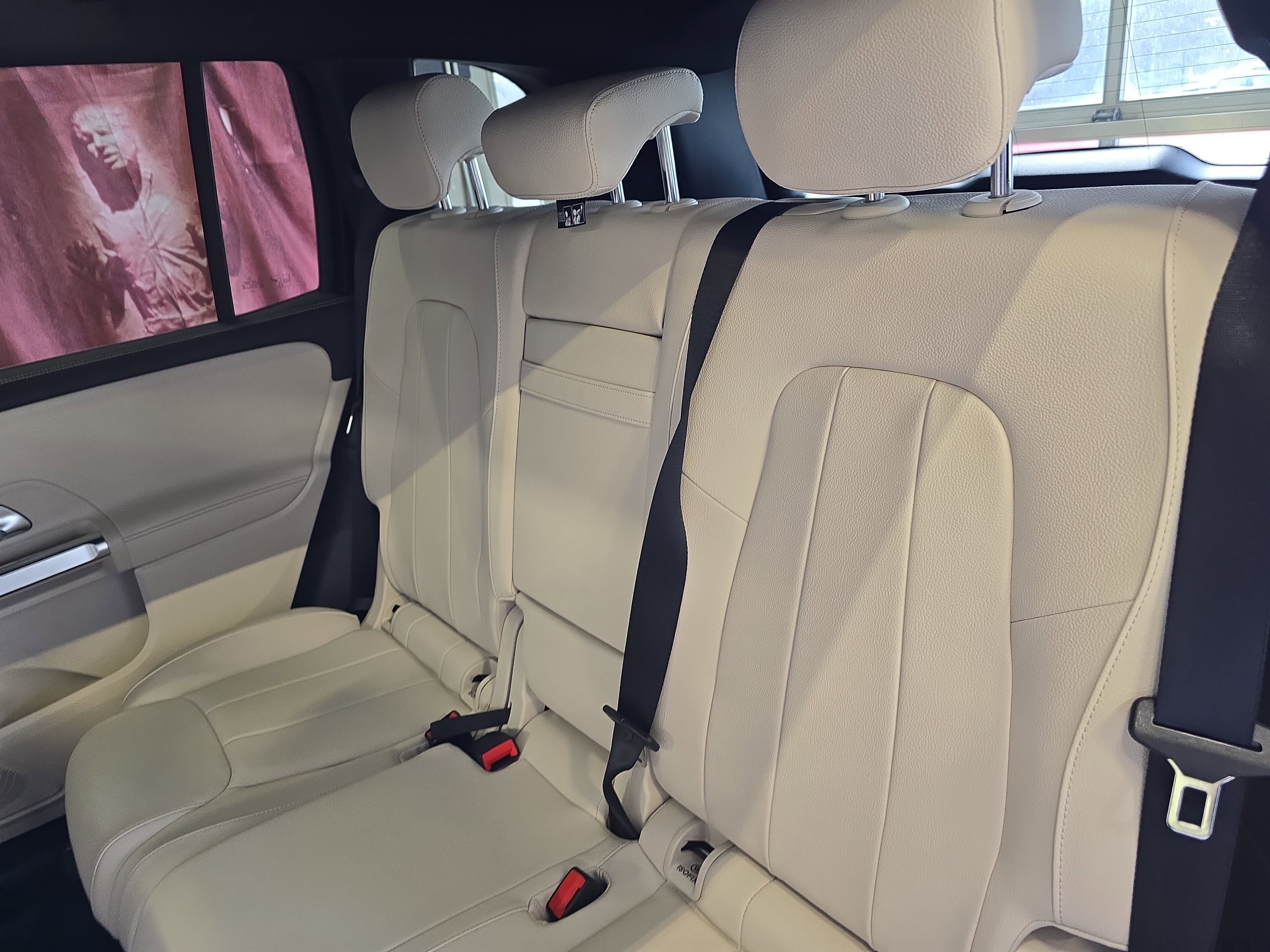 New 2026 Night Black Mercedes-Benz GLB250 image 15