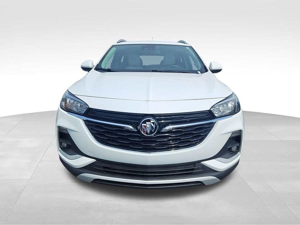Used 2022 White Buick Select image 8