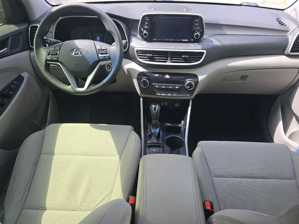Used 2020 Gray Hyundai SE image 18