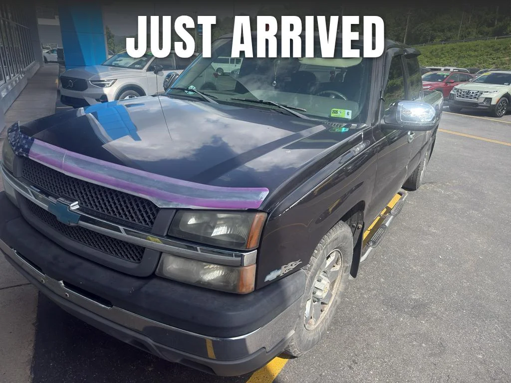 2005 Chevrolet Silverado 1500 Work Truck Extended Cab SWB's photo