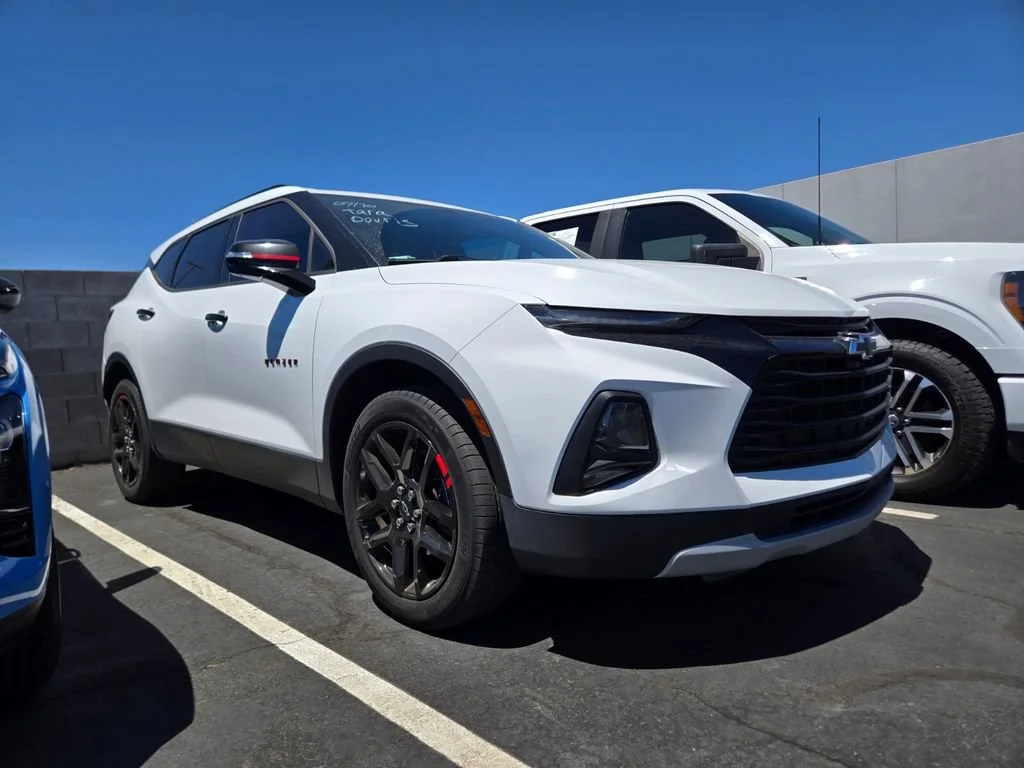 Used 2020 SUMMIT WHITE Chevrolet LT image 1