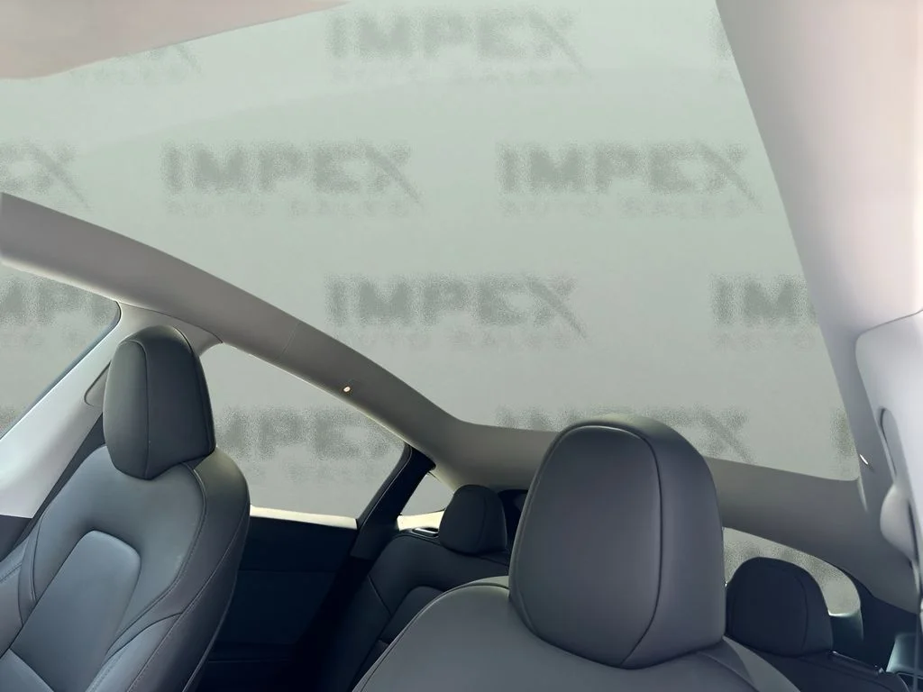 Used 2025  Tesla Long Range image 11