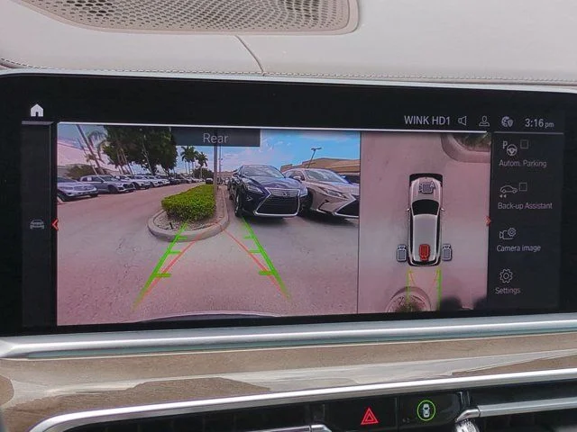 Used 2019 Beige BMW xDrive40i image 19